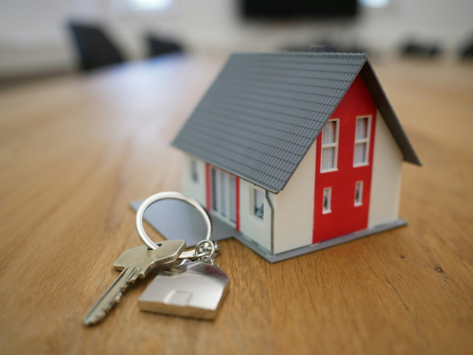 House model and keys symbolizing mortgage rates 2026 and the changing U.S. housing market