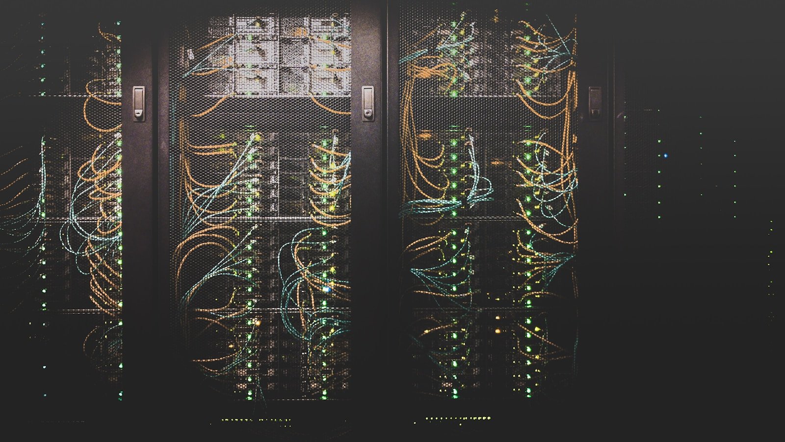 Rows of data center servers representing Oracle's cloud business